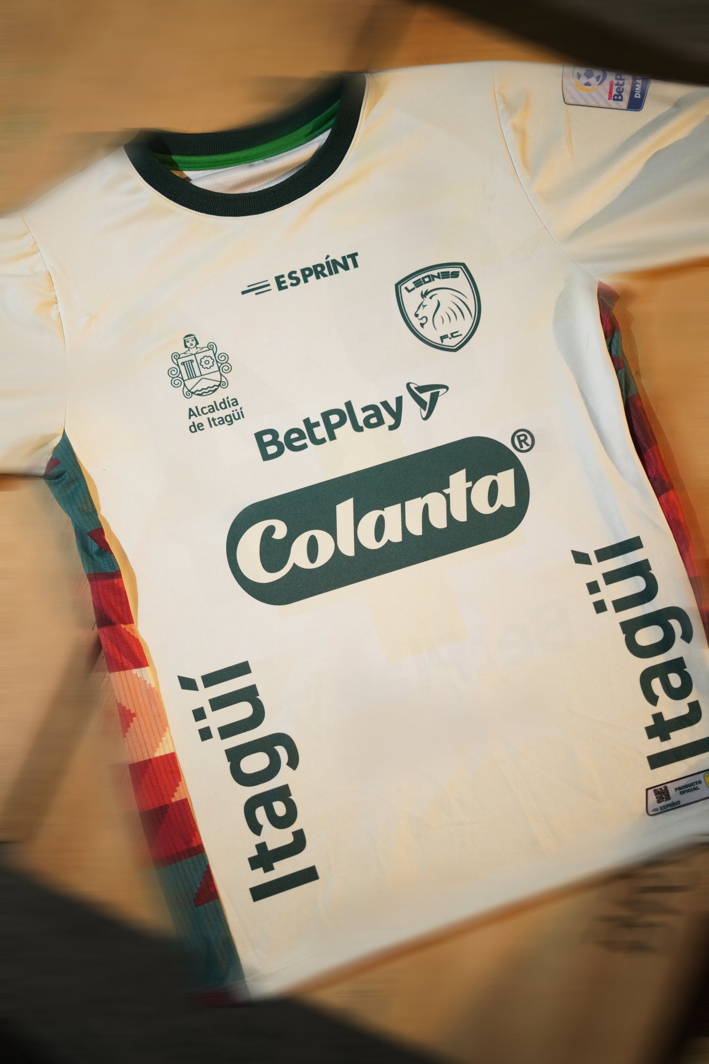 Camiseta Visitante Leones FC 2025
